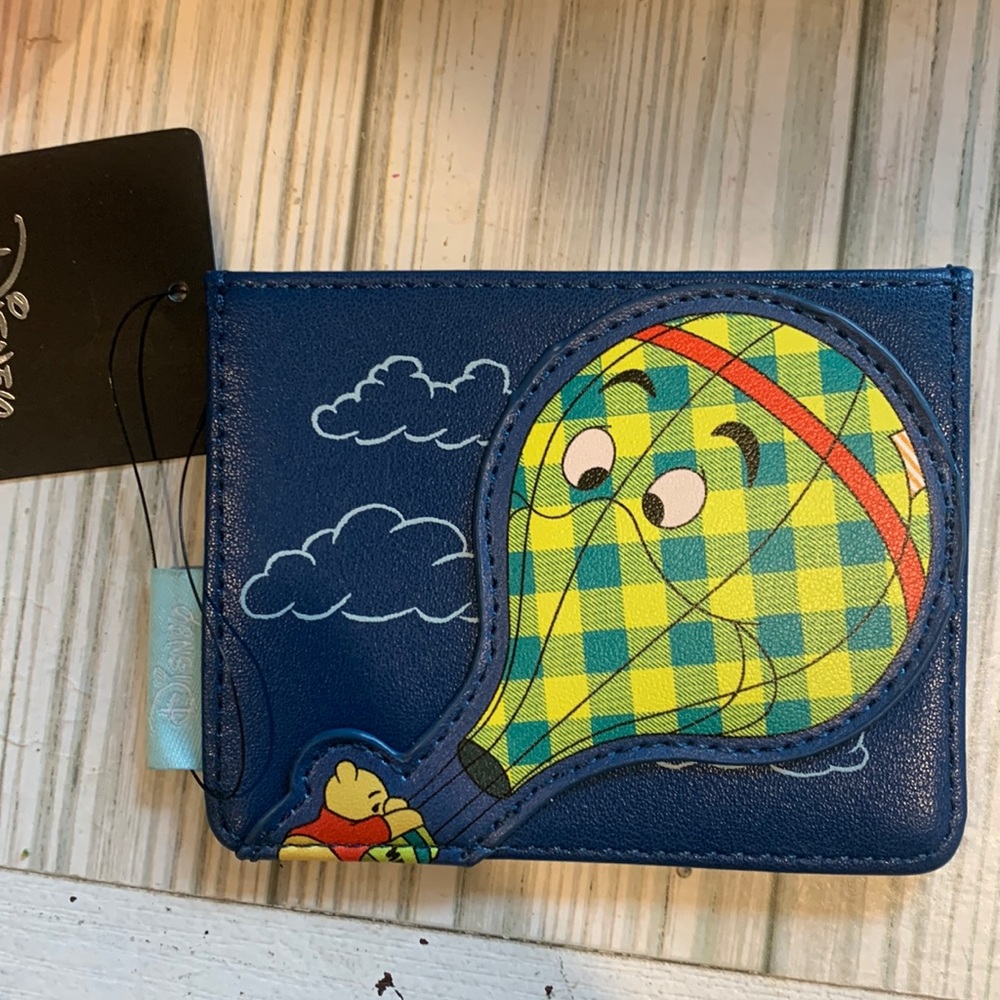 NWT LOUNGEFLY POOH HOT BALLOON CARDHOLDER